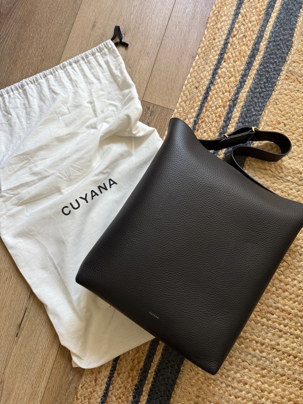 NWT Cuyana Black Pebbled Leather Oversized Linea Bag